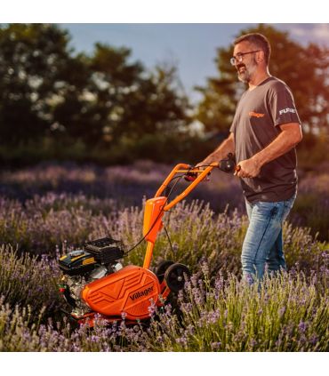 Motobineuse thermique 2,2cv petite largeur 4 fraises protèges plantes VILLAGER VTB 4310V