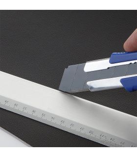 CUTTER LAME 25 MM SK2H AVEC BOUTON COULISSANT ALYCO