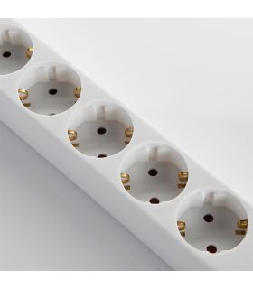 Multiprise avec interrupteur 5 fiches et 2 ports usb, câble 3x1,5 1,4 mètre alyco ALYCO 199435