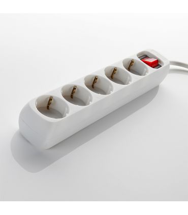 Multiprise avec interrupteur 6 fiches avec câble 3x1,5 1,4 mètres alyco ALYCO 199466