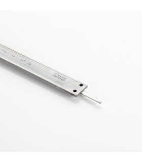 Pied à coulisse monobloc 150x0,05 mm inox. ALYCO 197370