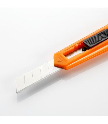 Cutter lame fragmentable 18 mm avec guide plastique alyco orange ALYCO 195625