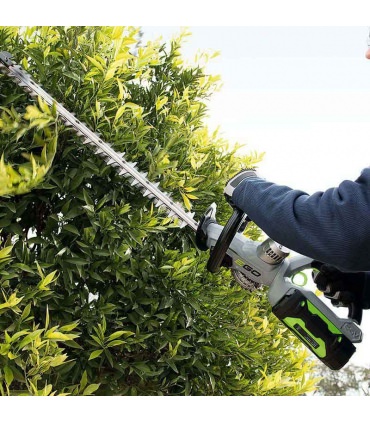 Taille-haie sur batterie Ego Power lithium ion 56V HT6500E lame 65cm