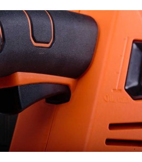 Tronçonneuse élagueuse électrique sans fil guide 35cm Fuse VBT 1440 Villager Tronçonneuse élagueuse électrique sans fil guide 35cm Fuse VBT 1440 Villager