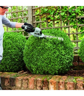 Taille herbe et haie lame 200 mm Egopower pack batterie et chargeur 2 Ah EGO POWER CHT2001E Taille herbe et haie lame 200 mm Egopower pack batterie et chargeur 2 Ah EGO POWER CHT2001E