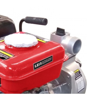 Pompe à eau thermique motopompe 4 temps 14000 l/heure LEA LE71079 78cm3 1,6cv Pompe à eau thermique motopompe 4 temps 14000 l/heure LEA LE71079 78cm3 1,6cv