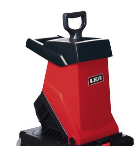 Broyeur de branches électrique 2500W coupe 40mm LEA LE54250-40B Broyeur de branches électrique 2500W coupe 40mm LEA LE54250-40B