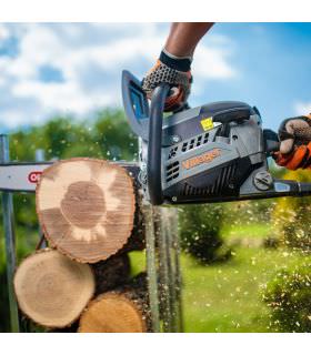 Tronçonneuse thermique 3cv 51cc guide 45 cm système antivibration Villager VGS 5032 PE Tronçonneuse thermique 3cv 51cc guide 45 cm système antivibration Villager VGS 5032 PE