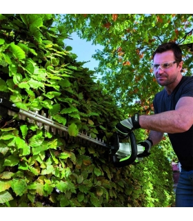 Pack sculpte-haies sans fil batterie et chargeur inclus lame double 60 cm Egopower HT2410E Pack sculpte-haies sans fil batterie et chargeur inclus lame double 60 cm Egopower HT2410E