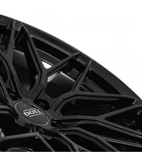 Jante DOTZ  Suzuka black 8x19  5-120  ET36  P72,6 Jante DOTZ  Suzuka black 8x19  5-120  ET36  P72,6