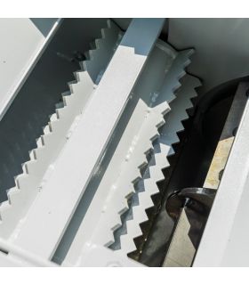 Broyeur de branches à chenilles GRIN, 120mm, Briggs  Stratton 627cc - BIOCH120-CROSS Broyeur de branches à chenilles GRIN, 120mm, Briggs  Stratton 627cc - BIOCH120-CROSS