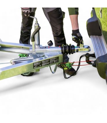 Broyeur thermique GRIN 150mm, moteur HONDA 690cc, attelage remorque - BIOCH150-ROAD