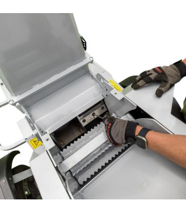 Broyeur de végétaux GRIN, 120mm, Briggs  Stratton 627cc, attelage remorque - BIOCH120-ROAD