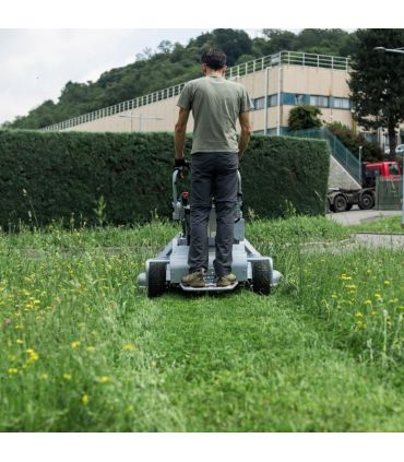 Plateforme Stand-On pour tondeuse autoportée Grin – posture debout – ASM-0175